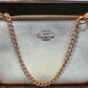 New eith box COACH Nolite Wristlet 19" Rose Metallic Leather with Chain Strap
